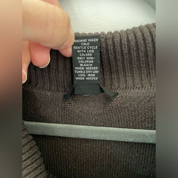 Alfani Sweater gray with gold size medium - Picture 5 of 6